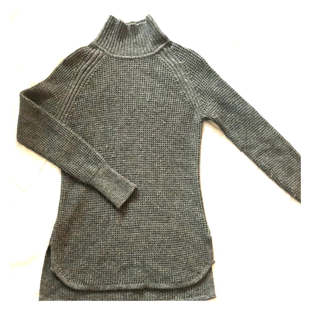 Heather grey turtle neck sweater